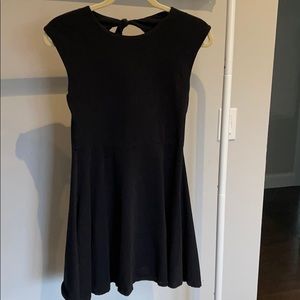 black skater dress